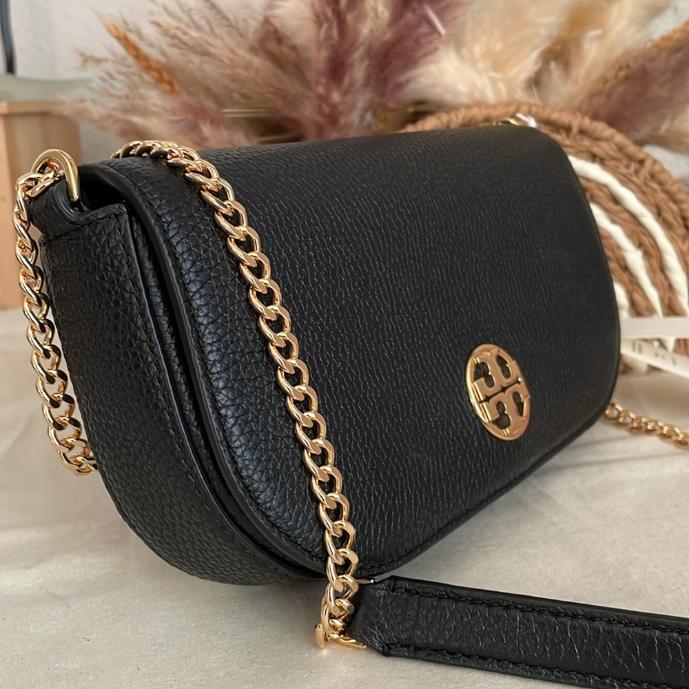 NEW✨tory Burch Chelsea pebbled crossbody bag black chain strap